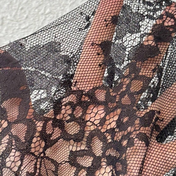 Black Floral Semi Sheer Short Sleeve Lace Top - Picture 5 of 6